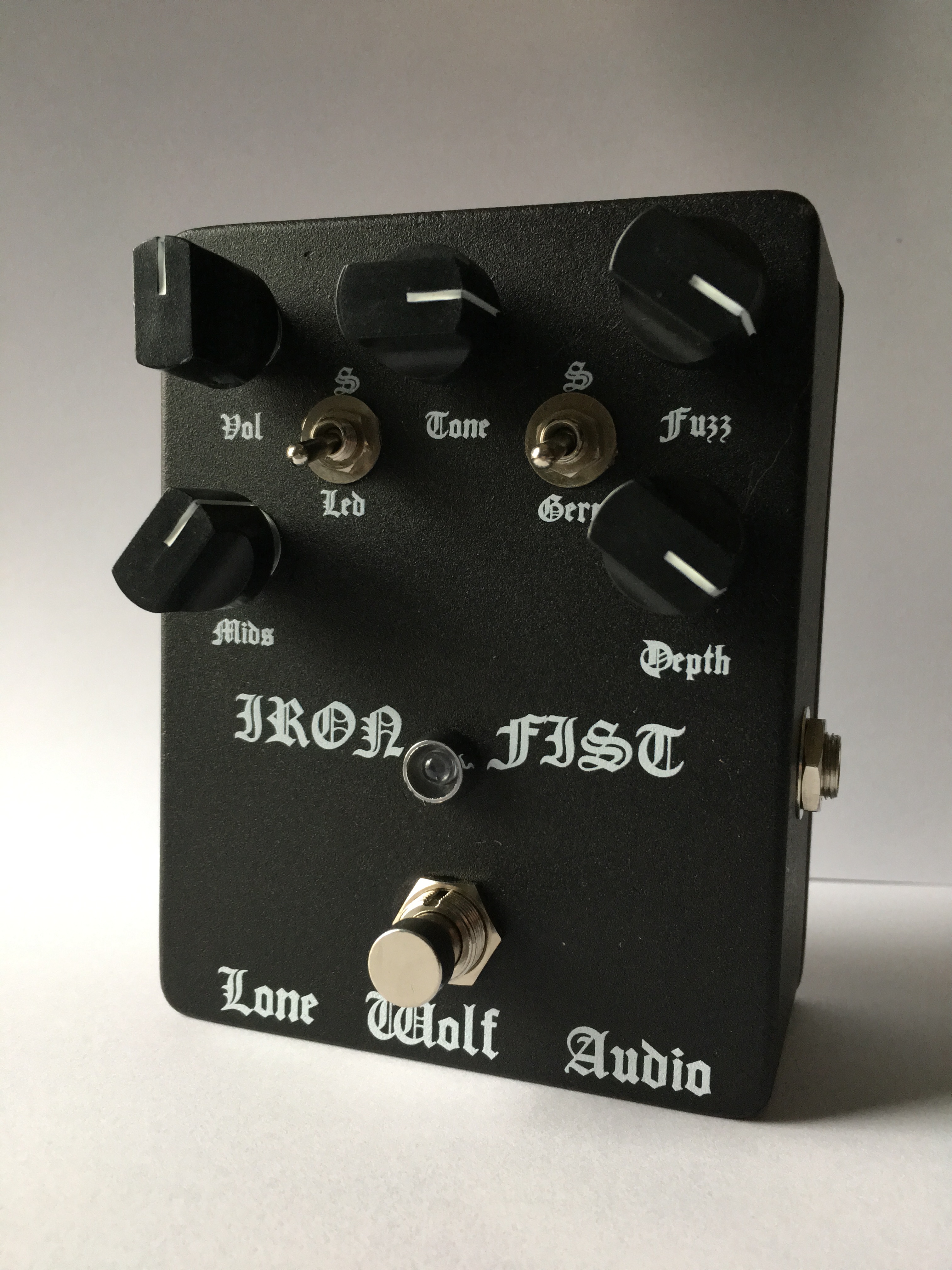 Lone Wolf Audio Iron Fist Fuzz