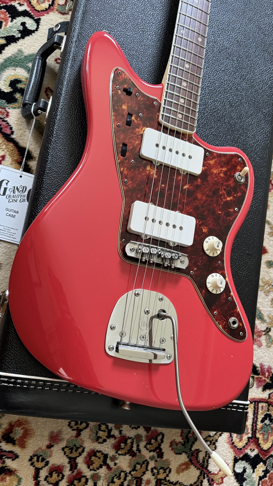 Seüf Guitars Old Hand 10 (OH-10) Offset Style - Fiesta Red