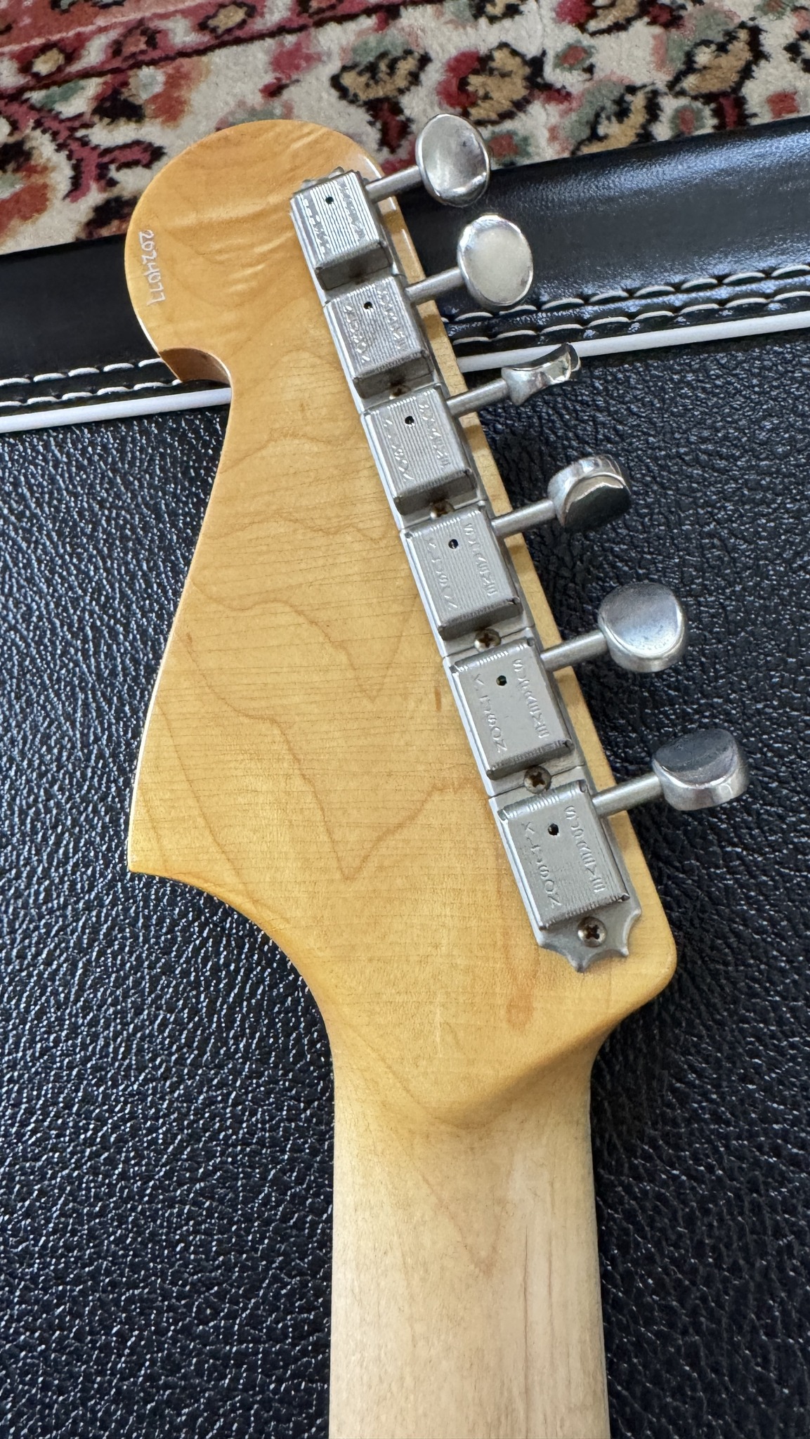 Seüf Guitars Old Hand 10 (OH-10) Offset Style - T'Angelo Sparkle