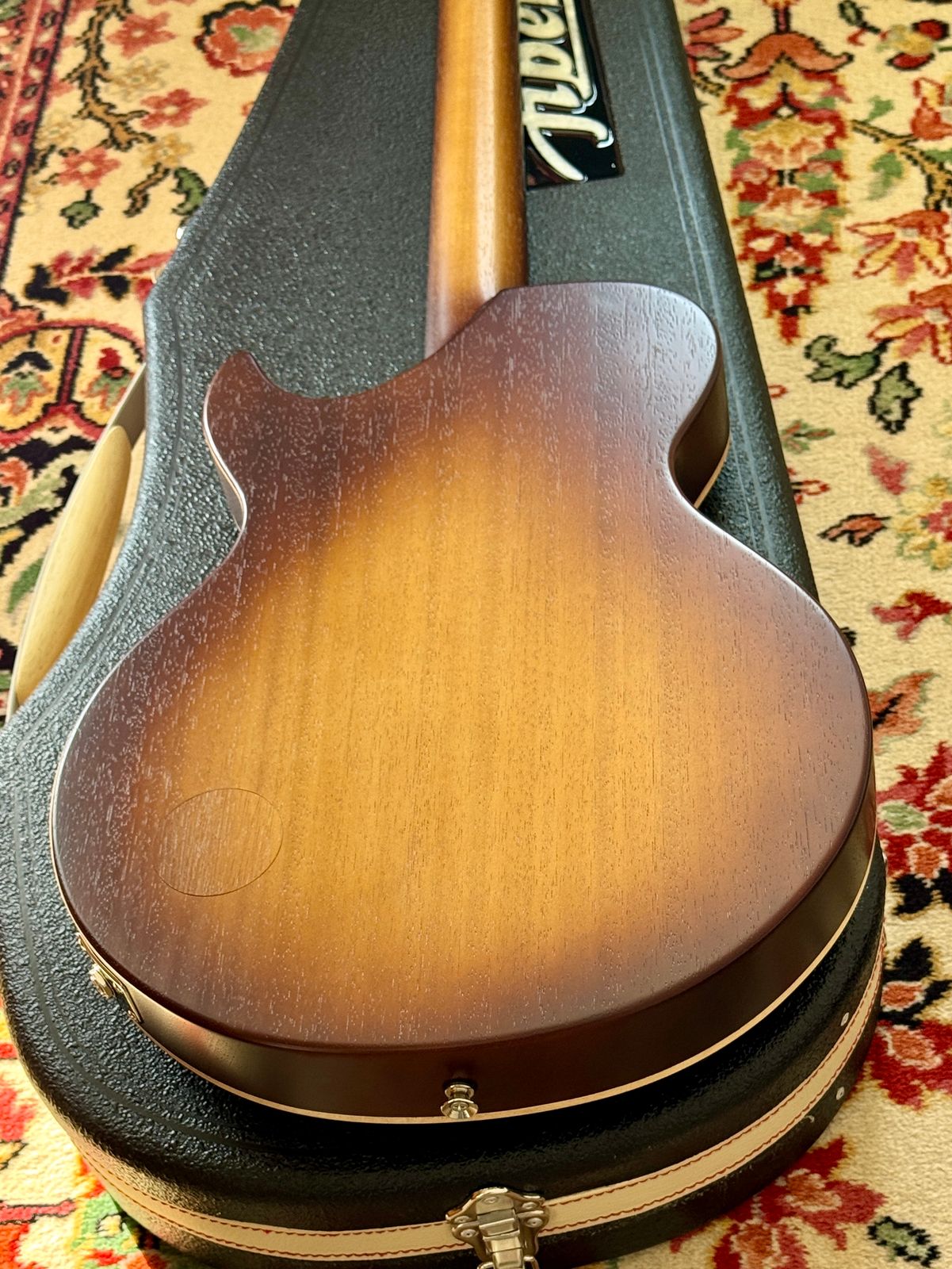 Fibenare Single-Cut Montreux Semi-Hollowbody Rahan