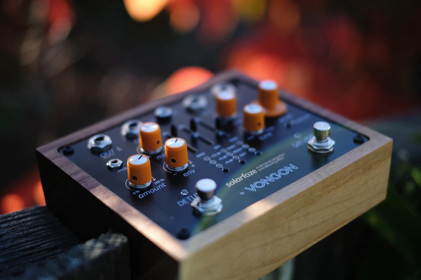 Vongon SOLARFAZE multi-band saturation and detuning effect