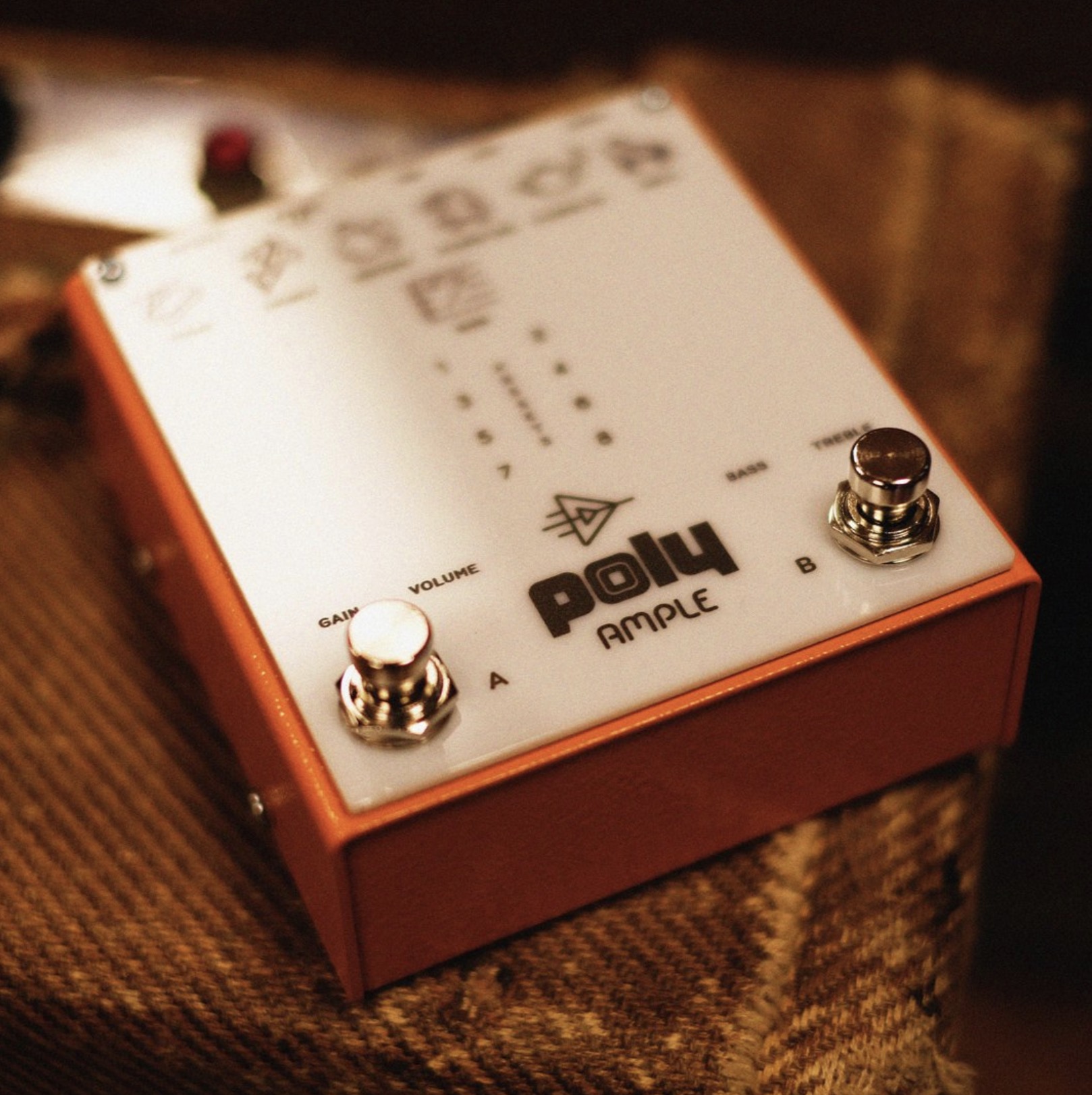 Poly Effects Ample