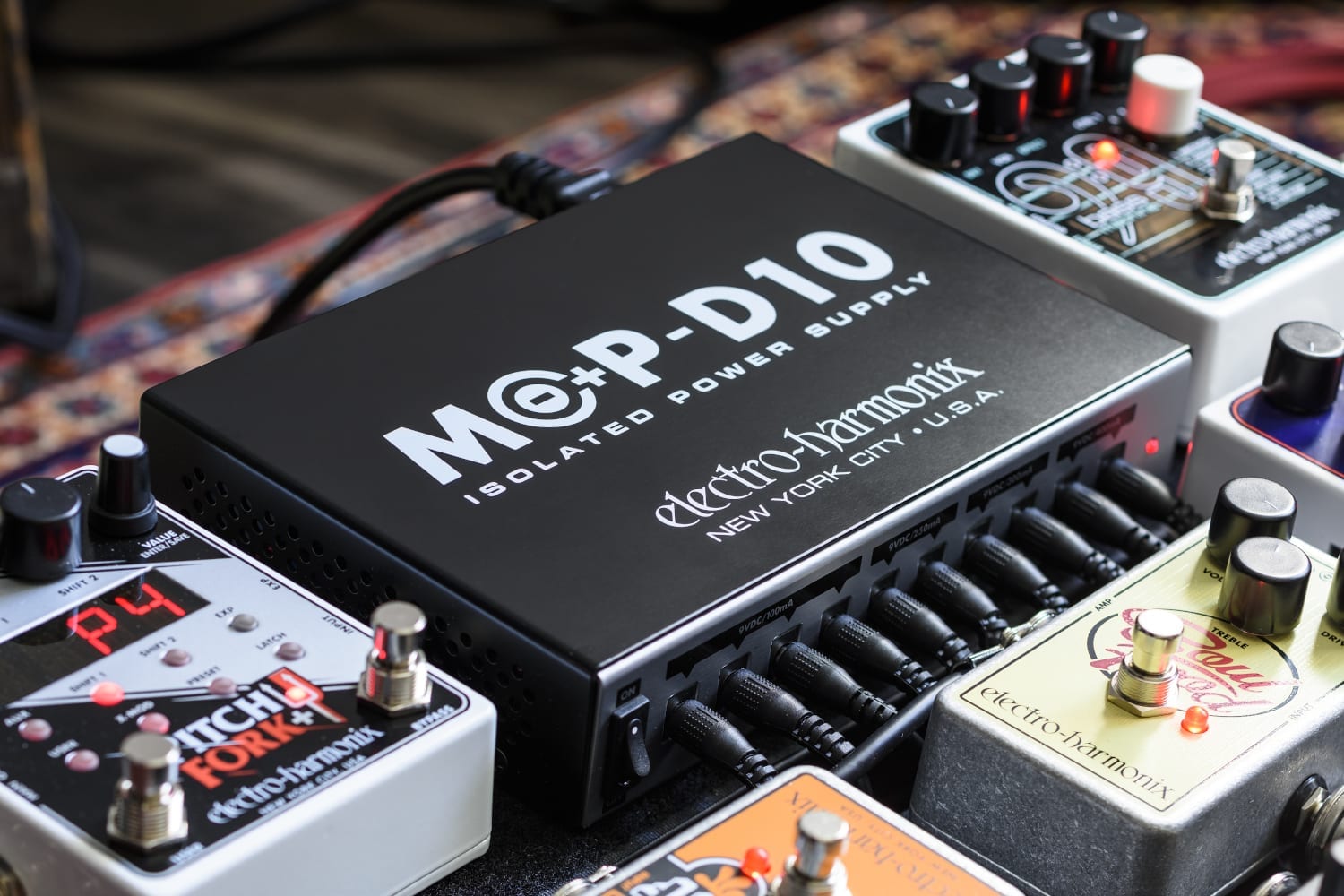 Electro-Harmonix MOP-D10 multi-output power Supply