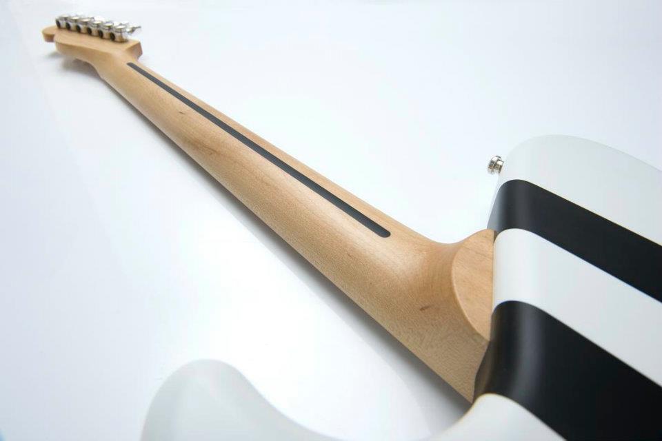 Tausch Guitars 665 `Black Stripes ́