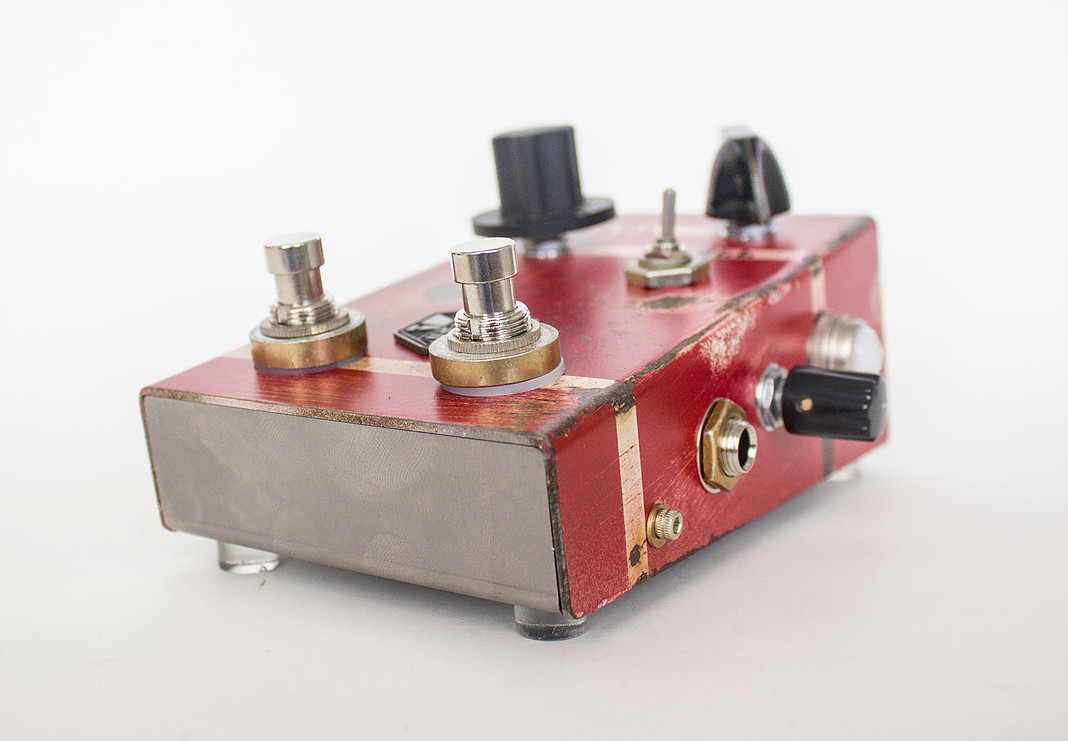 Beetronics WhoctaHell Low Octave Fuzz